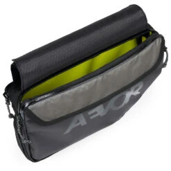 AEVOR Bike Frame Bag - Fahrradtasche -Trail Fit Store aevor bike frame bag fahrradtasche detail 6
