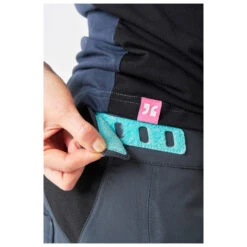 Dirtlej Women's Trailscout Waterproof - Radhose -Trail Fit Store dirtlej womens trailscout waterproof radhose detail 6